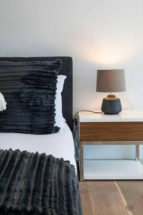Luxury Loft Living - Elegant 1-Bed Apartment Cape Town