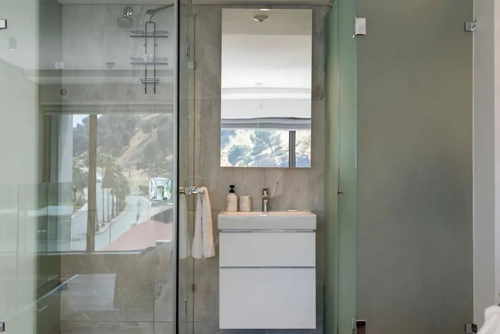 Luxury Loft Living - Elegant 1-Bed Apartment Cape Town 0*,  South Africa