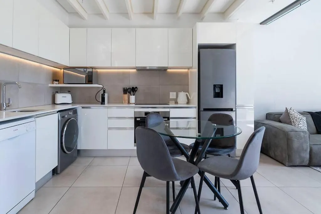 Luxury Loft Living - Elegant 1-Bed Apartment Cape Town 0*,  South Africa