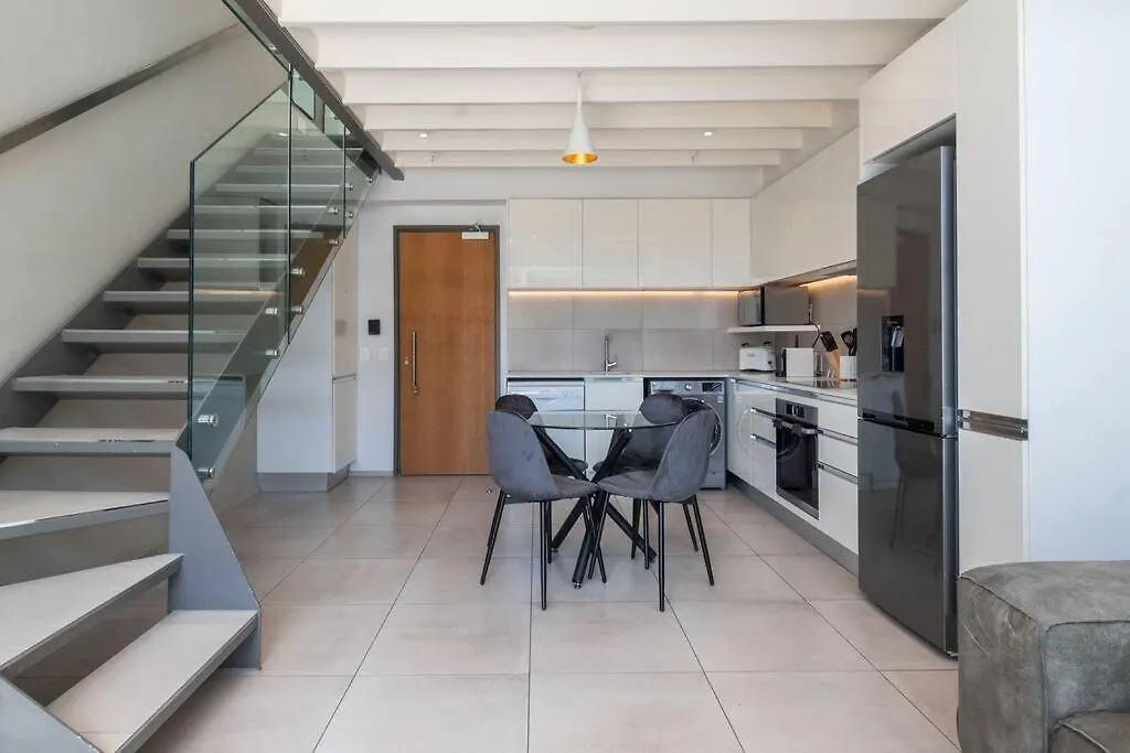 Luxury Loft Living - Elegant 1-Bed Apartment Cape Town South Africa