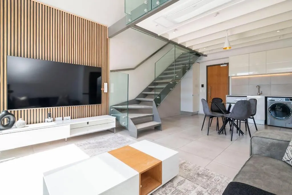 Luxury Loft Living - Elegant 1-Bed Apartment Cape Town 0*,
