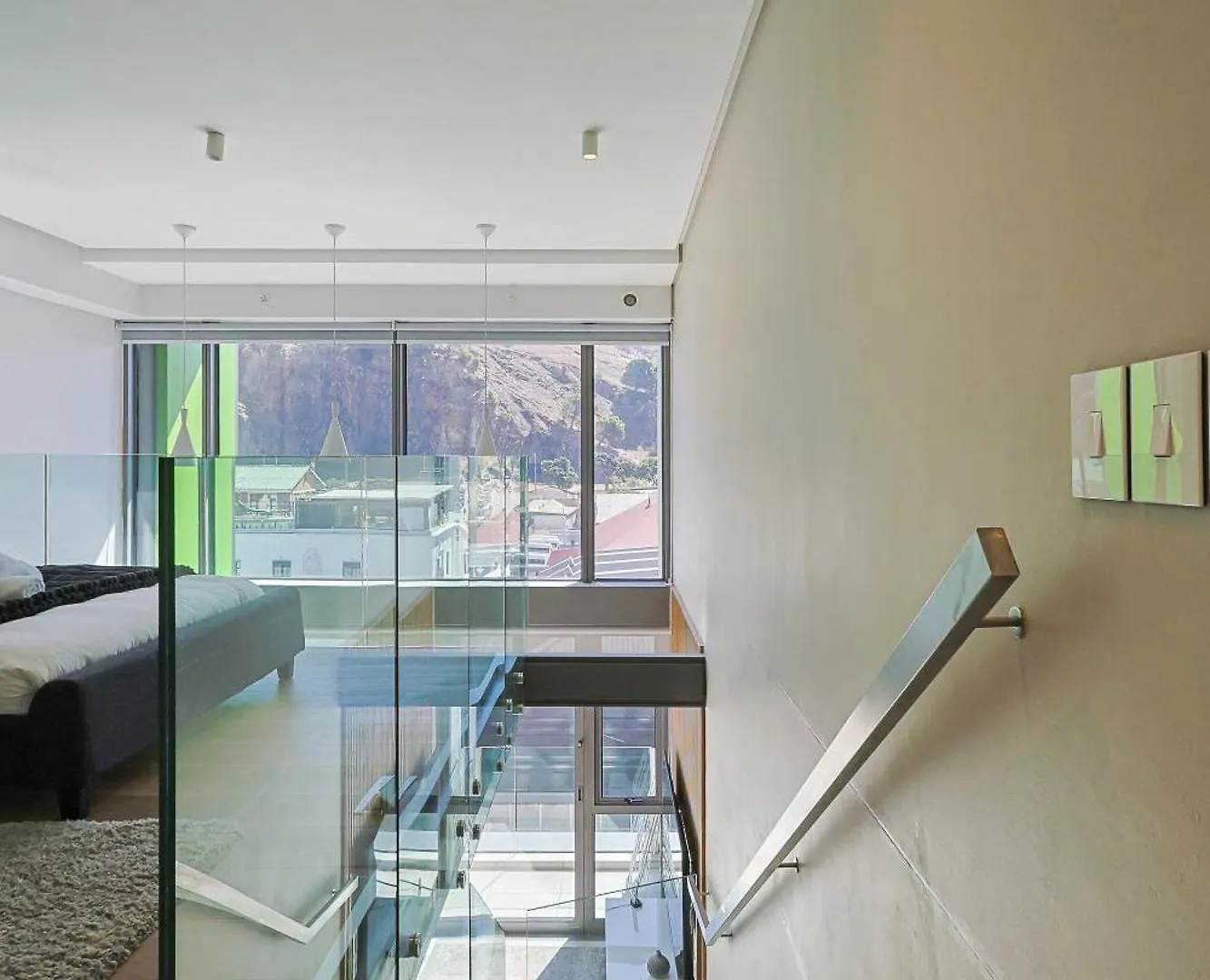 Luxury Loft Living - Elegant 1-Bed Apartment Cape Town
