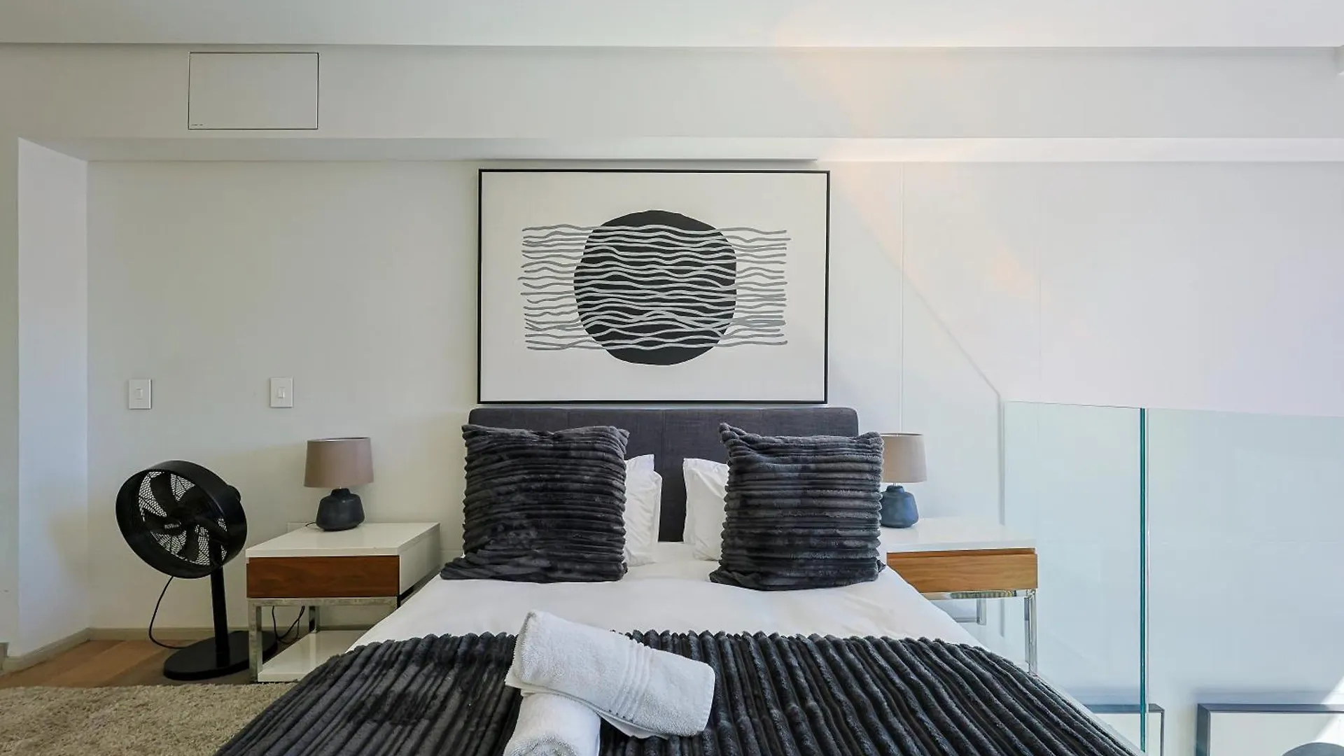 Luxury Loft Living - Elegant 1-Bed Apartment Cape Town South Africa